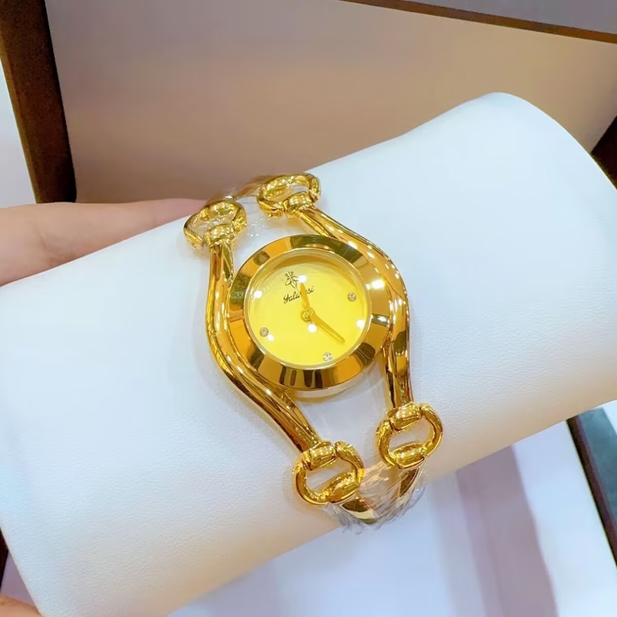 Новые французские часы Дубая с – обзор и цена Jewelry With Watches