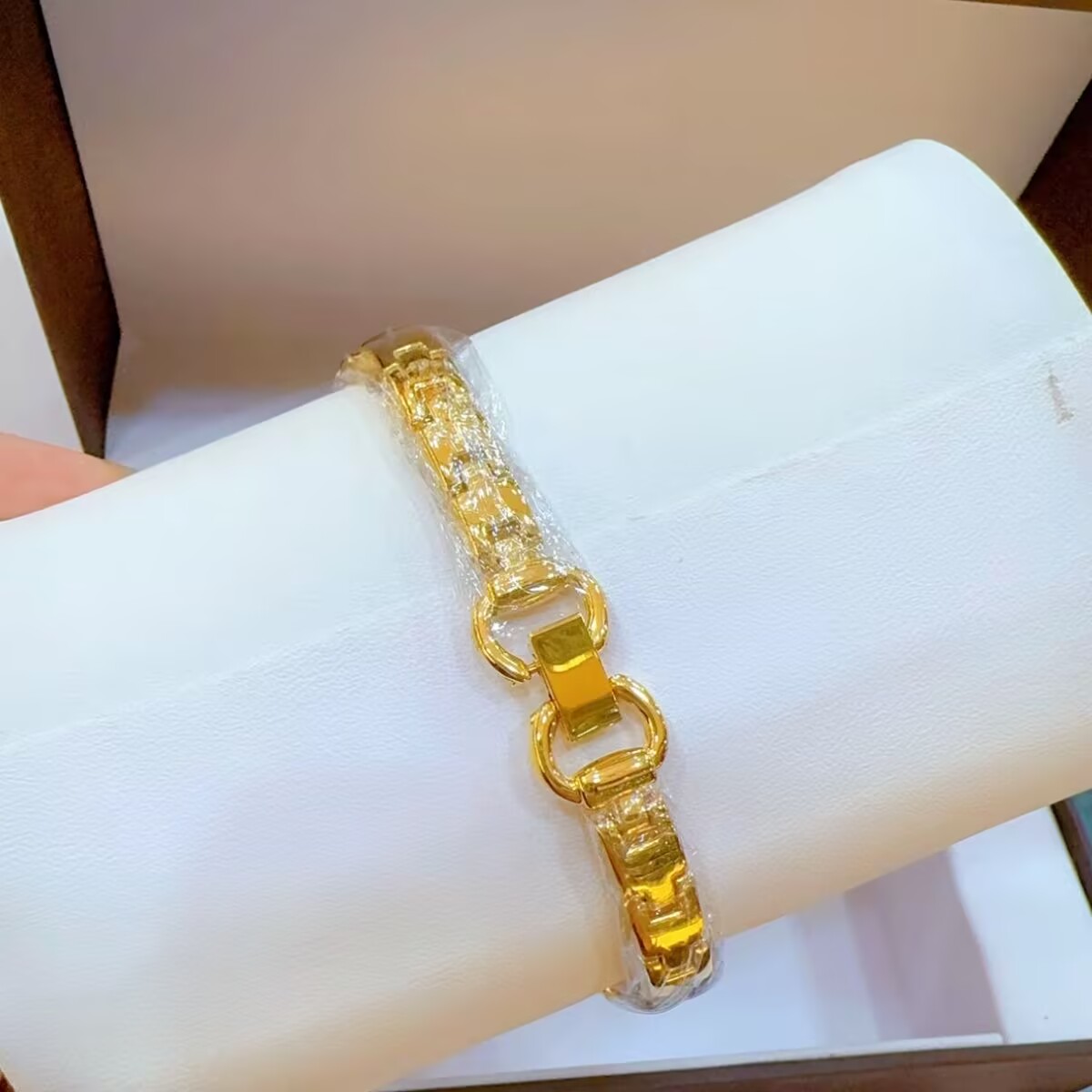 Новые французские часы Дубая с – обзор и цена Jewelry With Watches